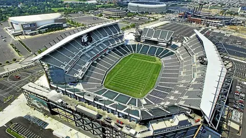 “全国滑雪登山锦标赛在吉林北大湖举行，中国体育报专题报道”