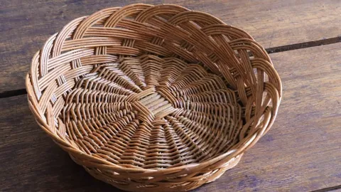 快船连克骑士与灰熊，卢指导回归却遇雷霆翻盘